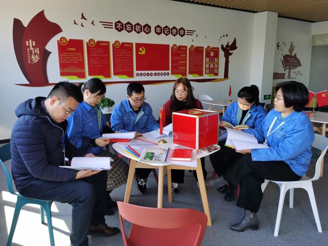 無錫日聯(lián)黨支部發(fā)揮黨員先鋒模范作用，開工首日提出黨建工作新要求